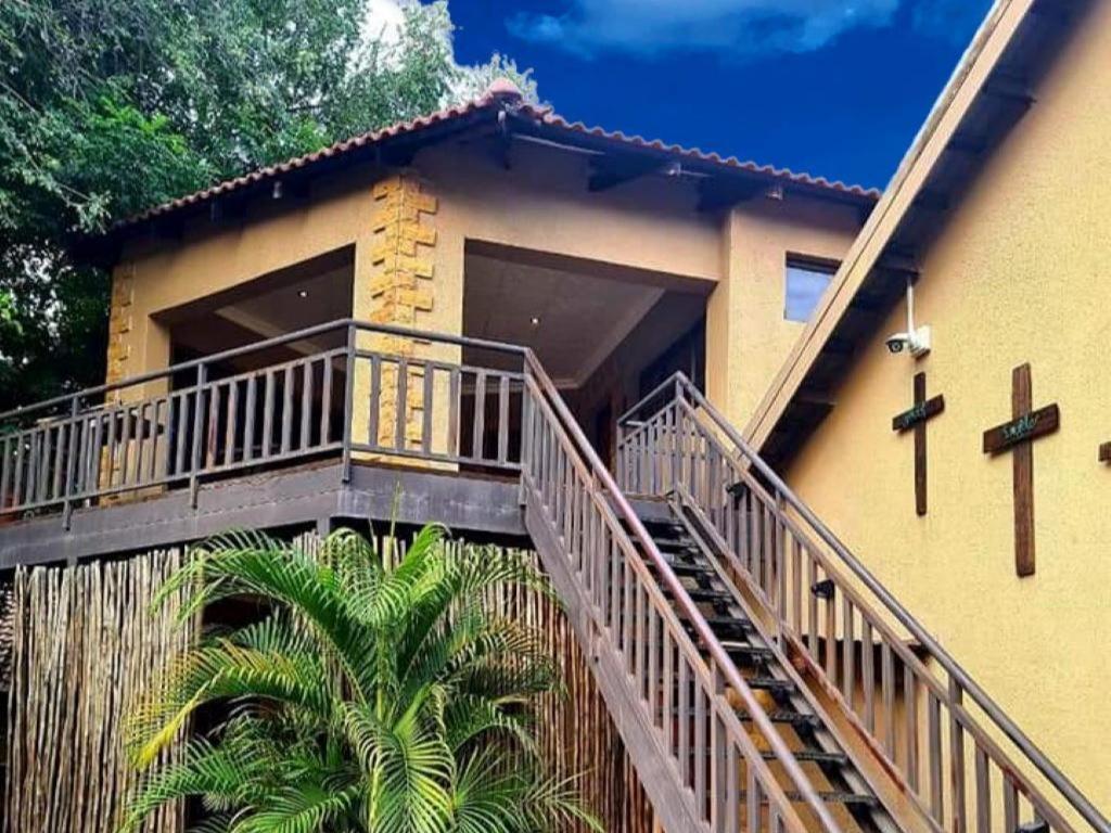 Palm Inn Guesthouse Onverwacht Екстериор снимка
