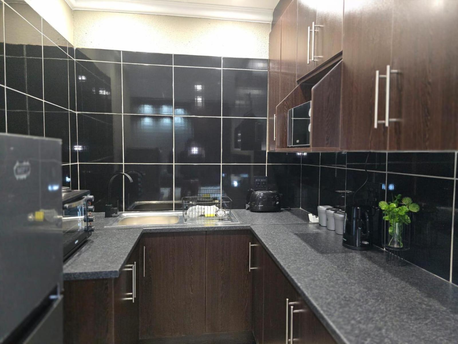 Palm Inn Guesthouse Onverwacht Екстериор снимка